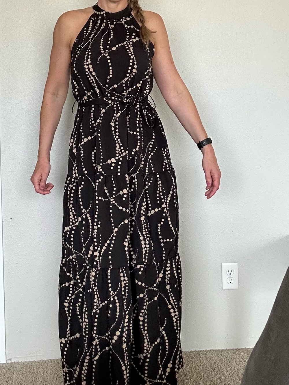 Sleeveless Black Maxi Dress with Cream Dot Chain Print